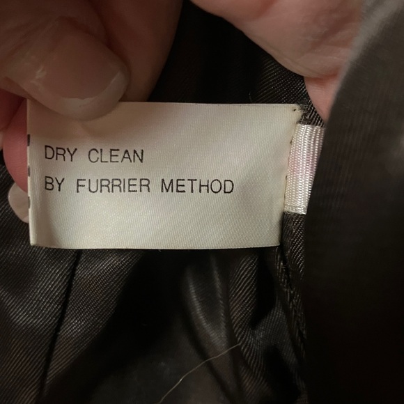 Brown Fur Coat, Size 10/12 USA (Size 40) - Picture 8 of 9